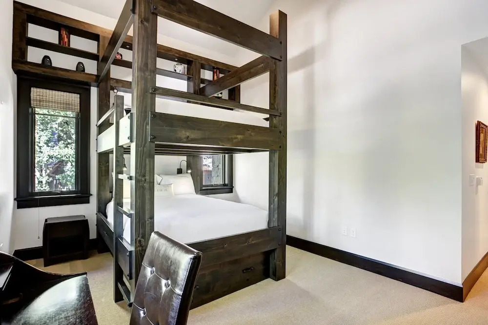 Ski-in/ski-out 3br+loft Condo, Bachelor Gulch 3 Bedroom Condo