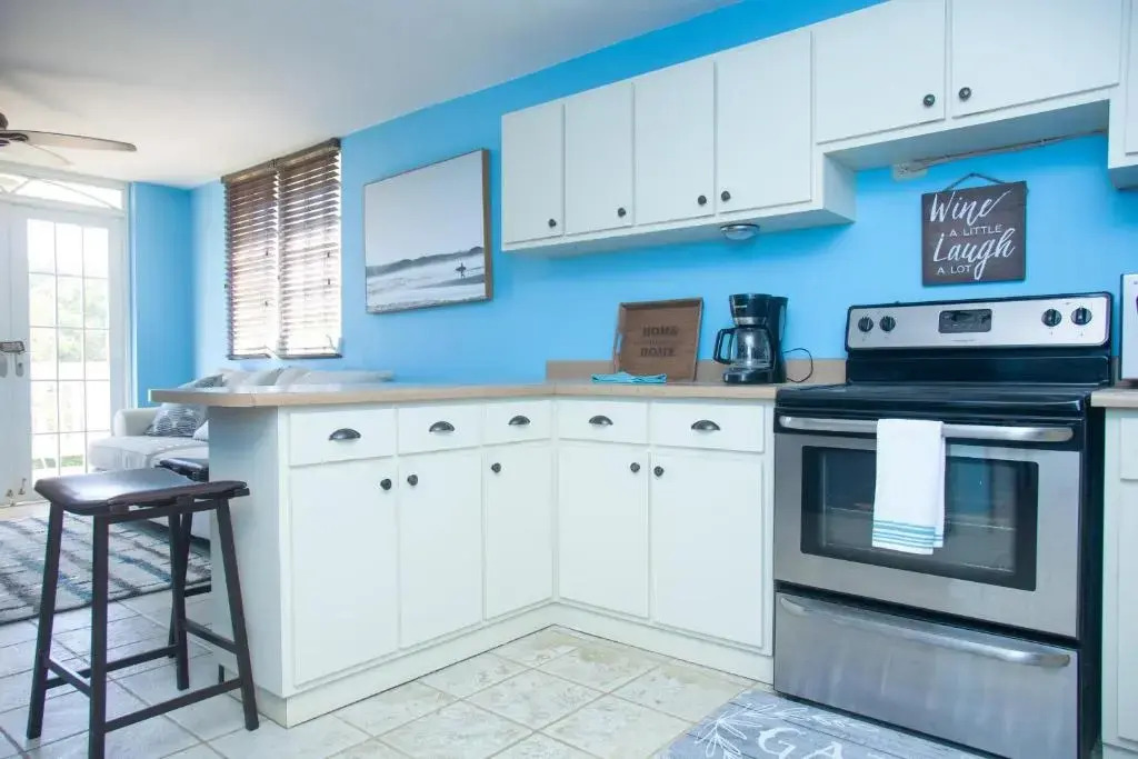 Two bedroom villa Penthouse, rooftop terrace steps from Sandy Beach PRV 301Sandy Beach and the west