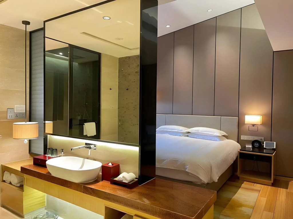Cheery Dragon Canal Hotel Hangzhou - Intangible Cultural Heritage Hotel