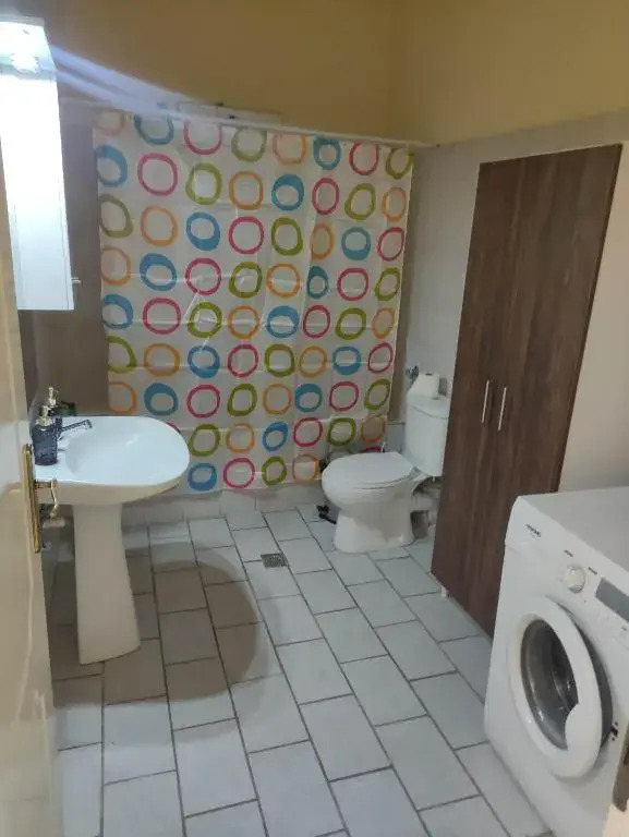 GCM 1 ROOMS kentro k parking