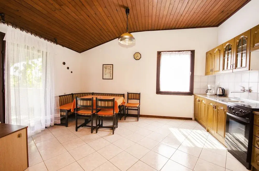 Apartments Ivan