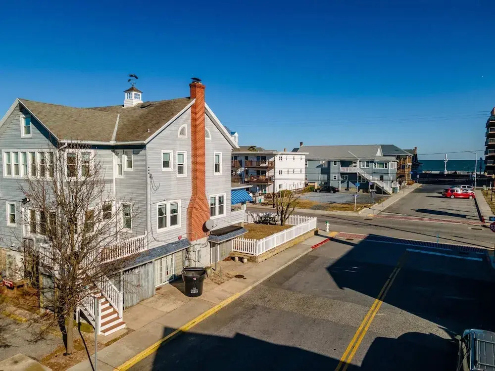 OCHG Holland House 10th