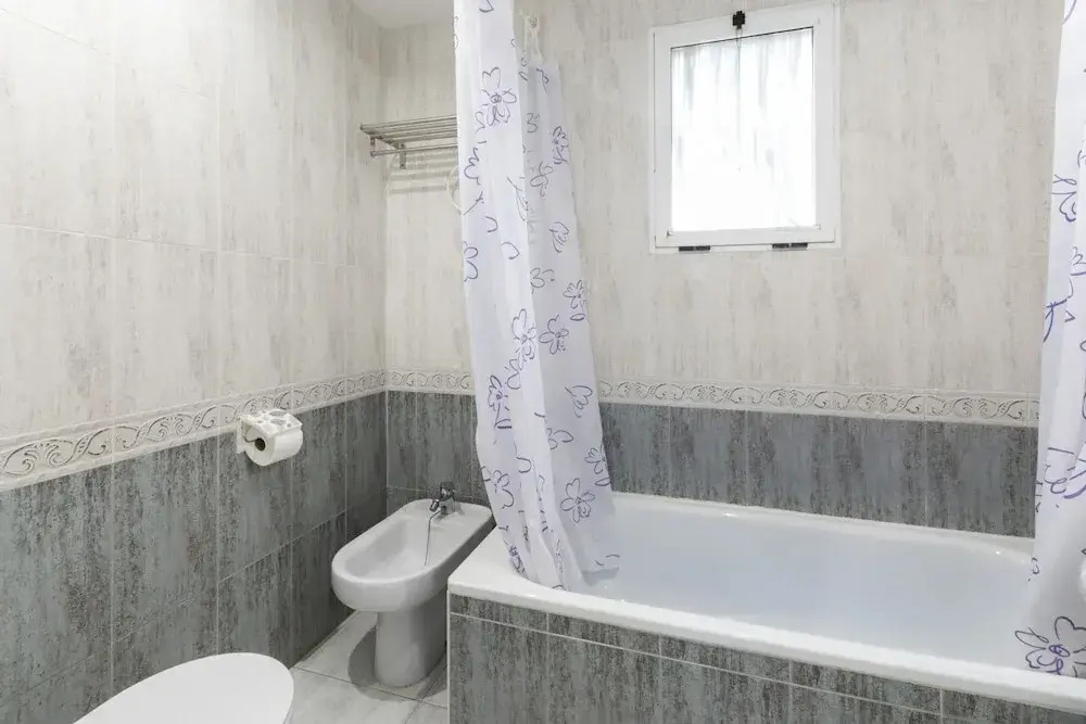 Estornell With 2 Bedrooms and 1 Bathrooms