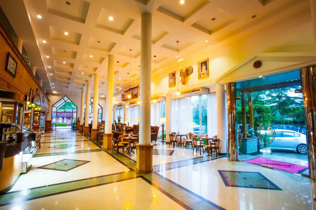 NH Elegant Hotel