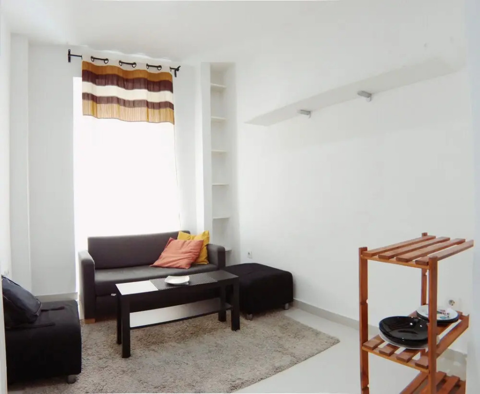 Apartamento en bajos cercano a Principe Pío AZBEXC