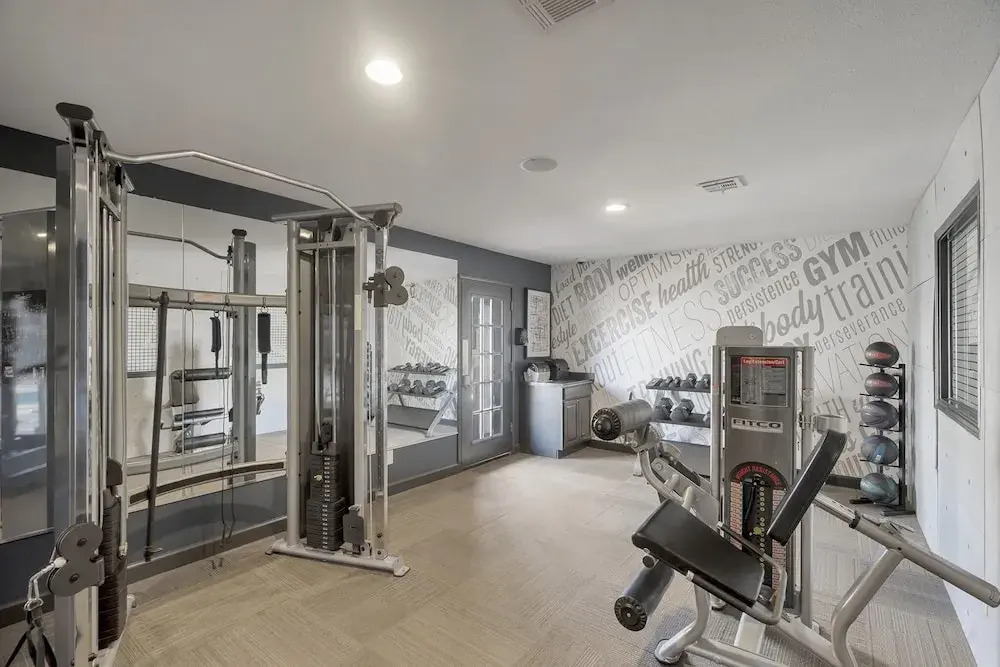 Lovely Midland Getaway With Fitness Center
