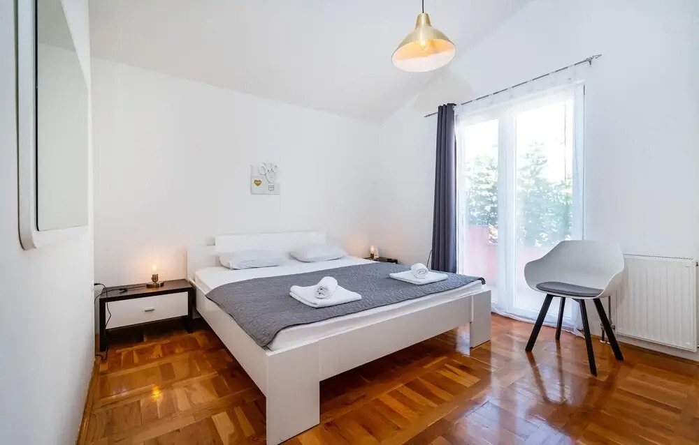 Beautiful Home in Zadar With 5 Bedrooms, Wifi and Outdoor Swimming Pool