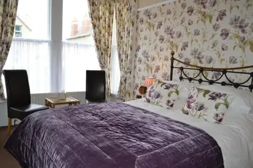 The Moorfield Hotel-Bed and Breakfast