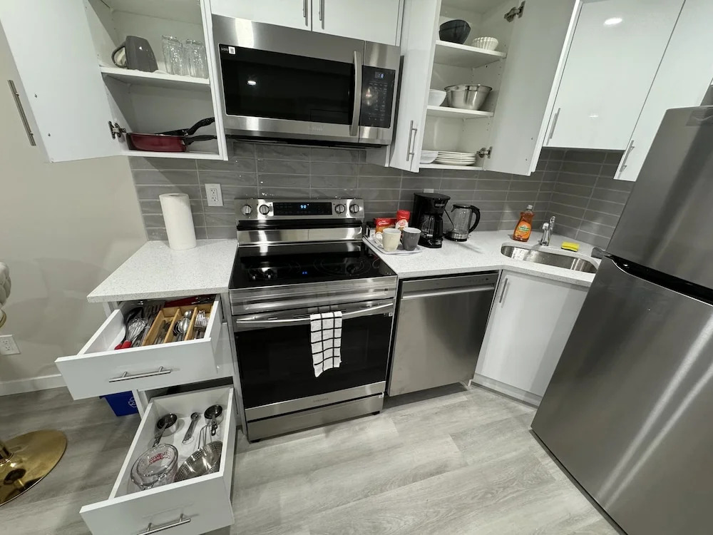 Navii Estates - Vacations Elevated, Homes Perfected