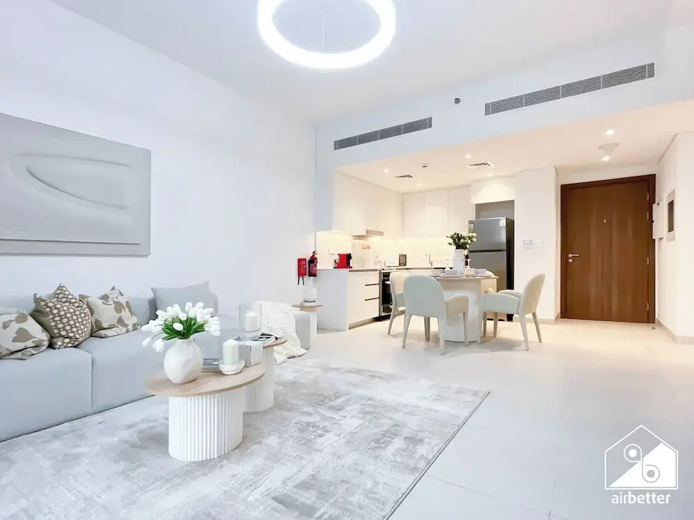 Luxury & Comfort 1B at Al Jadeel 2 Jumeirah Living