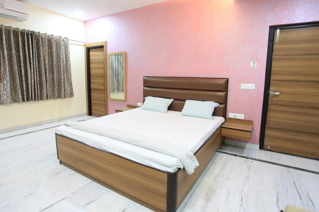 Hotel Anuvibha Malviya Nagar