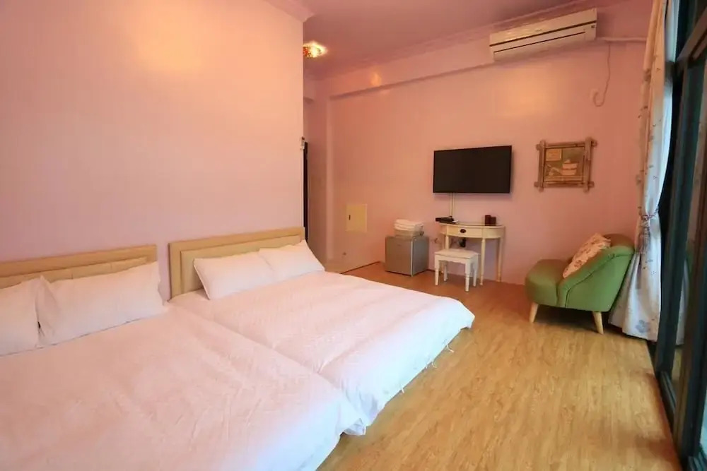 Orange Cat Hostel