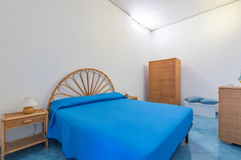 Holiday home with sea view in Castro, on the Adria-Marinè