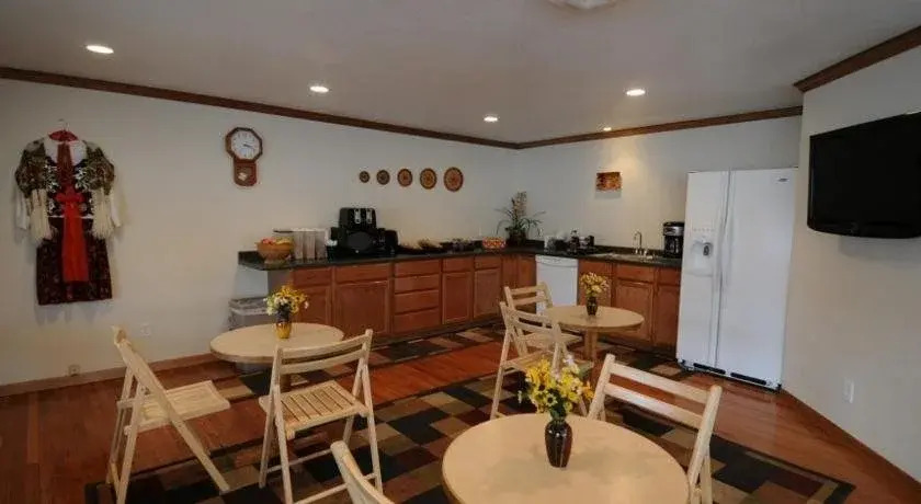 Legacy Inn