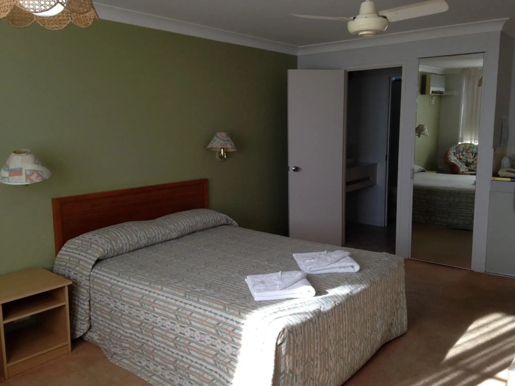 Hervey Bay Hotel & Resort