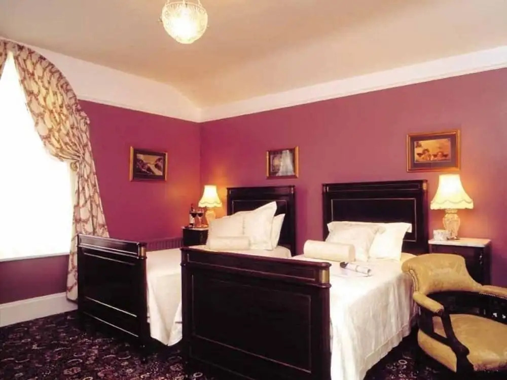 Ivyleigh House