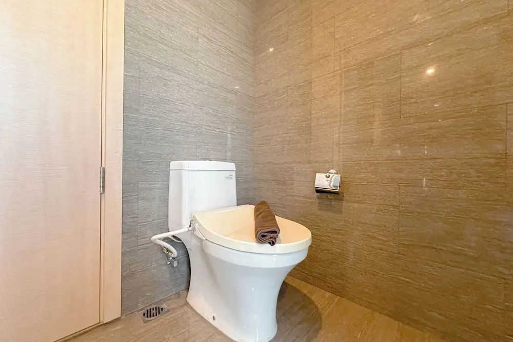 Spacious And Elegant 2Br At One East Penthouse & Residence Apartment
