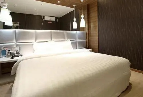 Heart Space Business Hotel