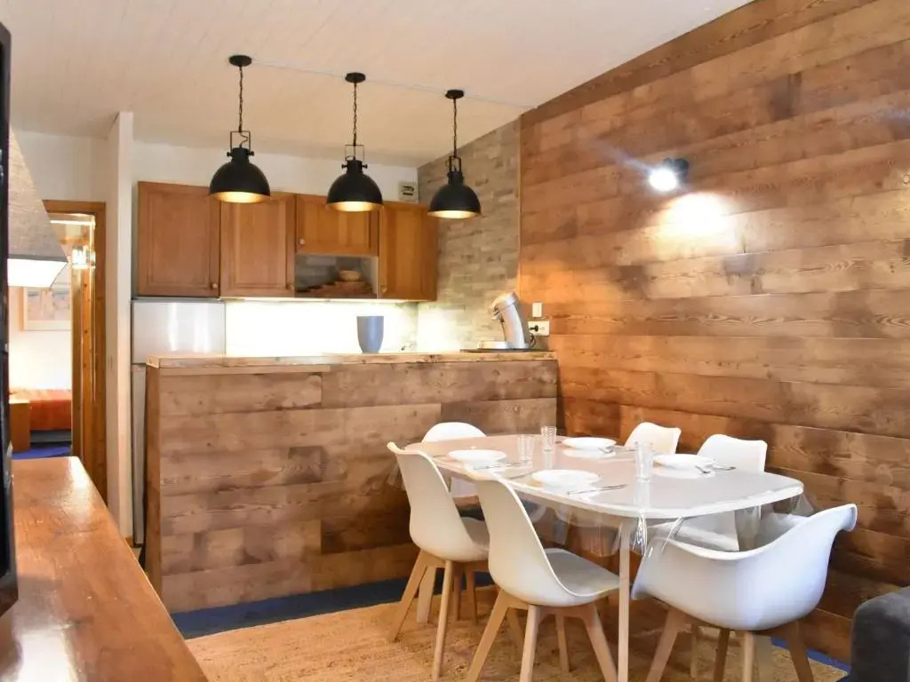 Appartement Méribel, 2 pièces, 6 personnes - FR-1-180-95