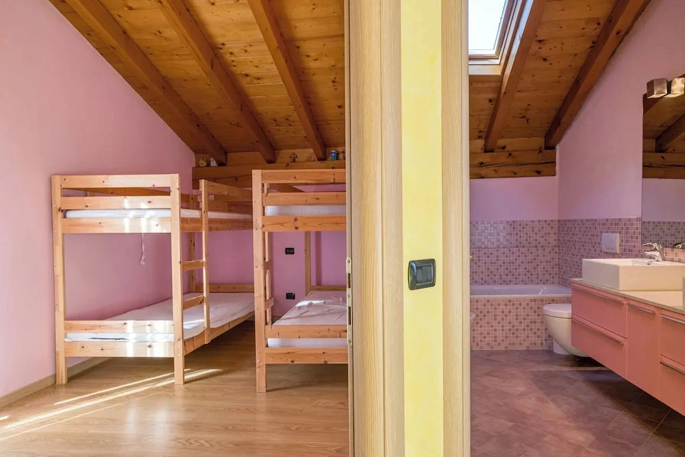 Cremia Dreamhouse