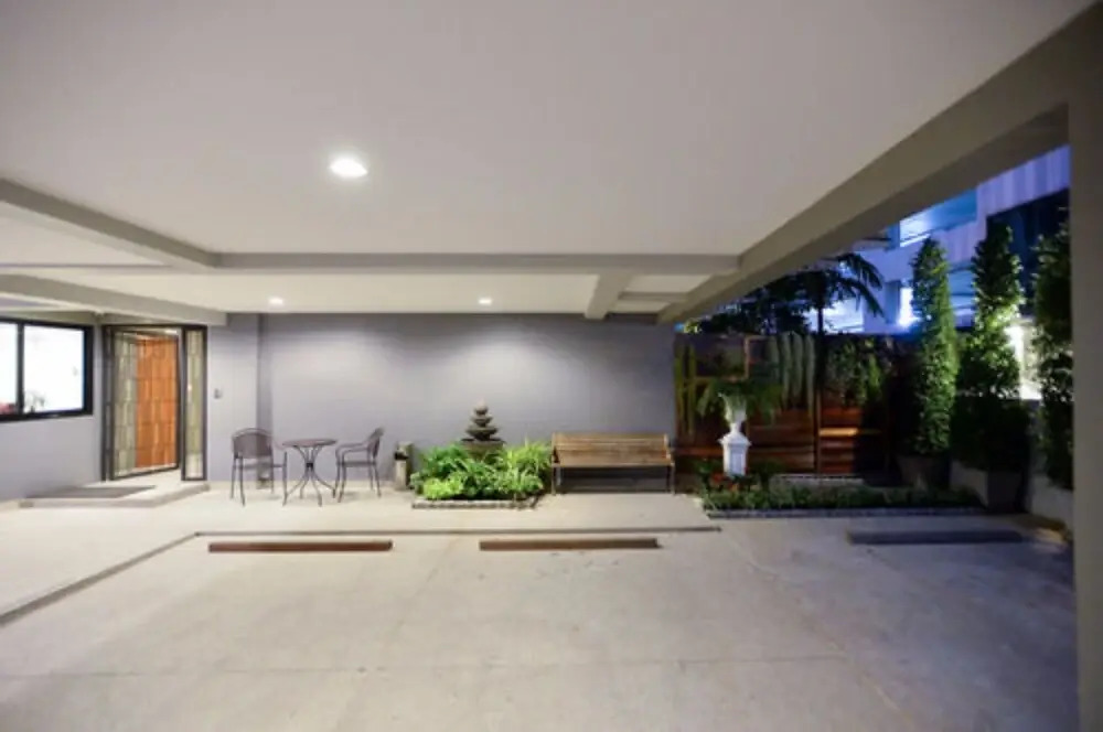The Pad Silom Convent Serviced Apartment