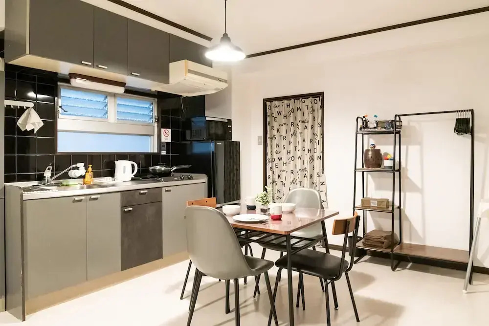 Il Sole Kujo Guest House