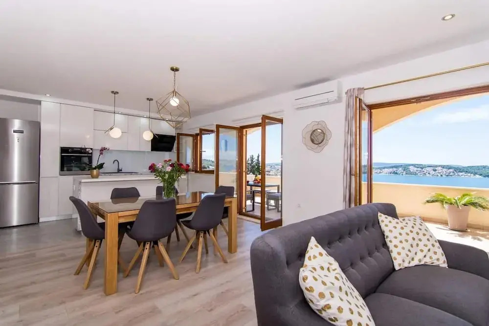 Tom - Panoramic sea View - A1