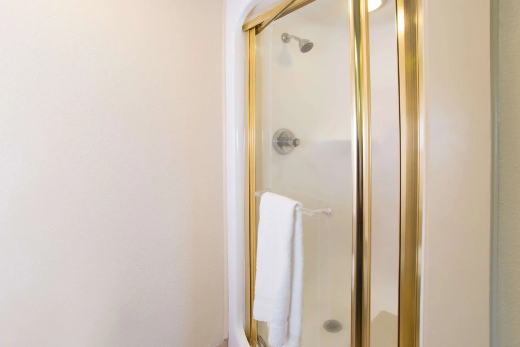 Travelodge by Wyndham Fort Myers Airport