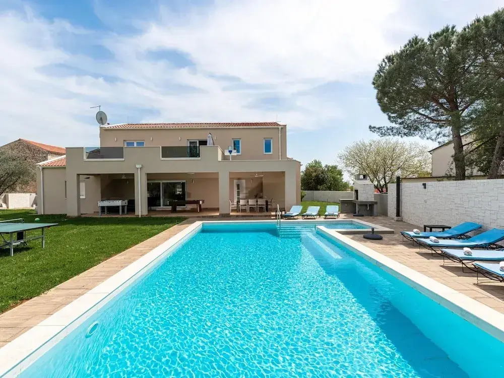 Villa in Istria with Heated Eco Pool