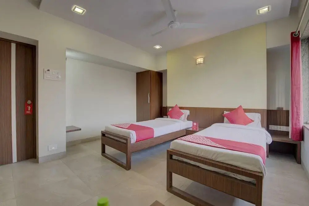 Hotel Ashwamedh Residency by OYO Rooms