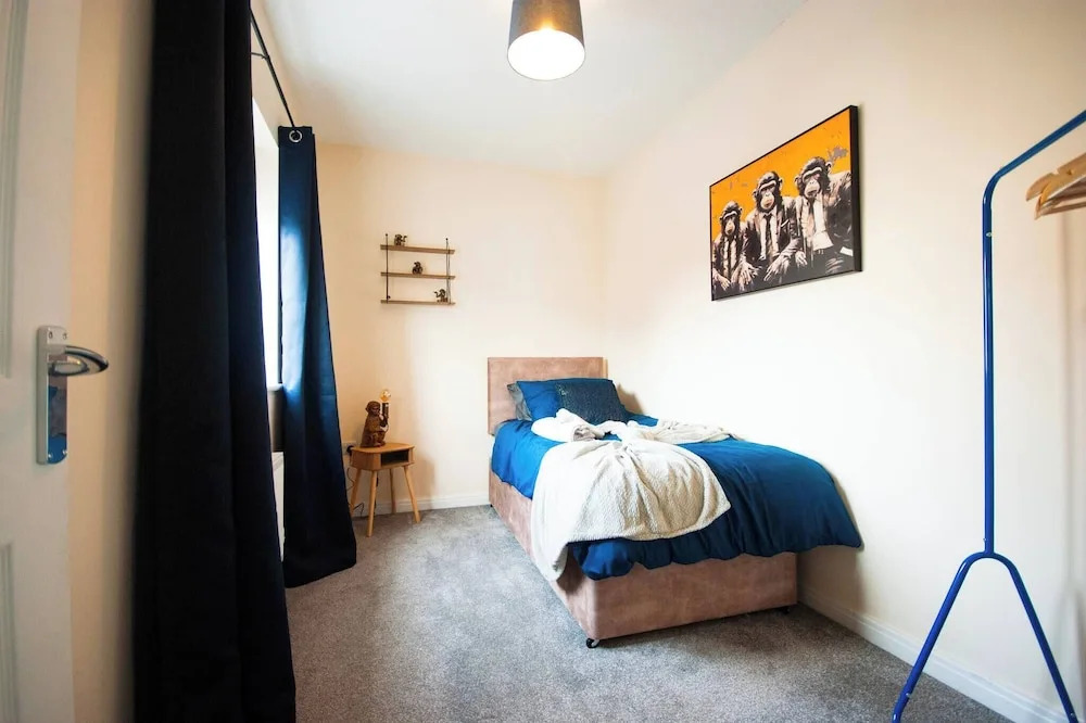 Luxe 3BR - 8 Min to Town Centre - Bradgate Park & Leicester - Parking - Garden