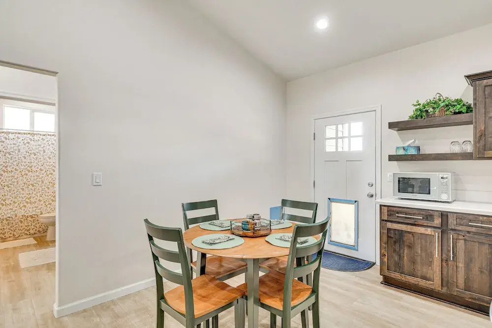 Hike & Ski! Home w/ Dog-friendly Yard in Eagar
