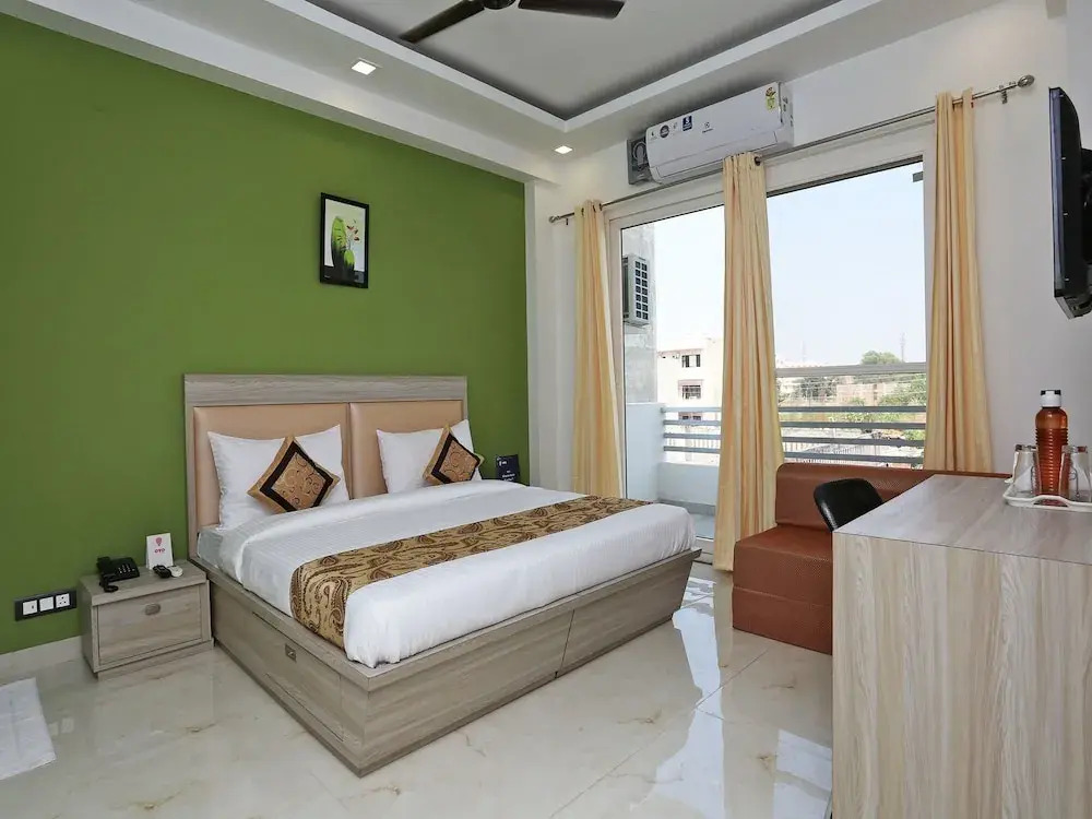 OYO 9934 Hotel Nirmal Niwas