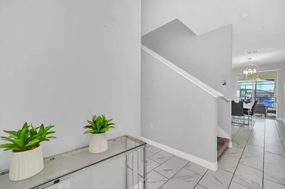 1569plunker 4 Bedroom Townhouse