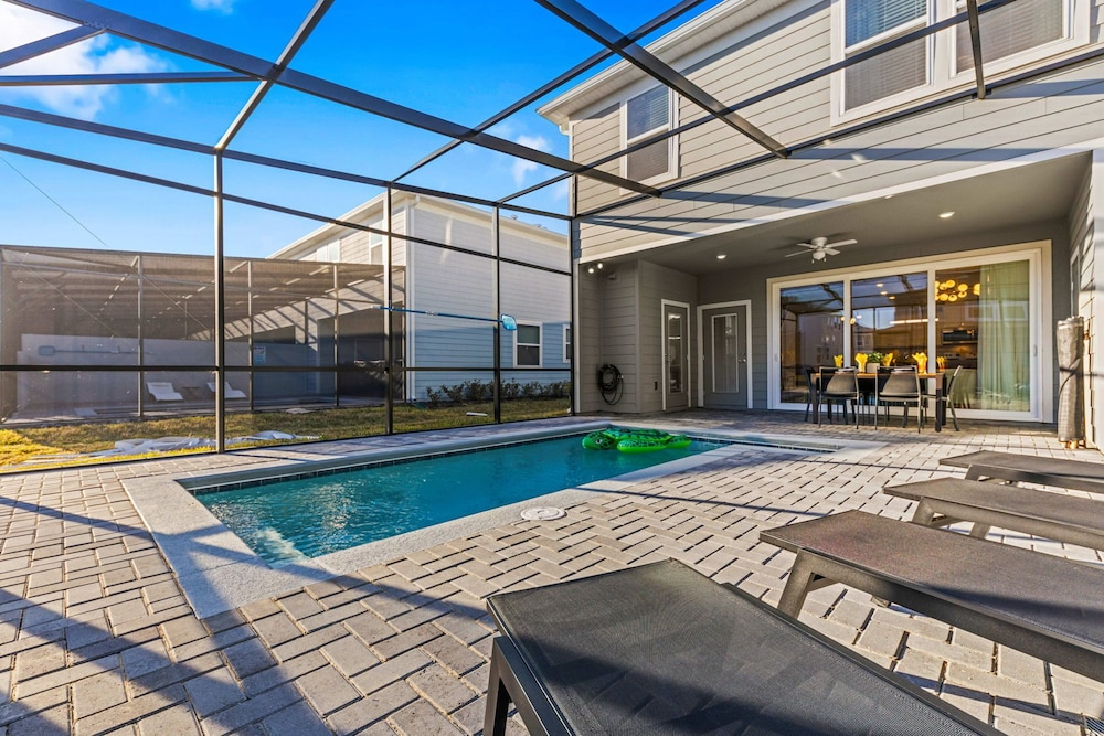 Stunning 5Bd w Pool & Game Room Near Disney 16165