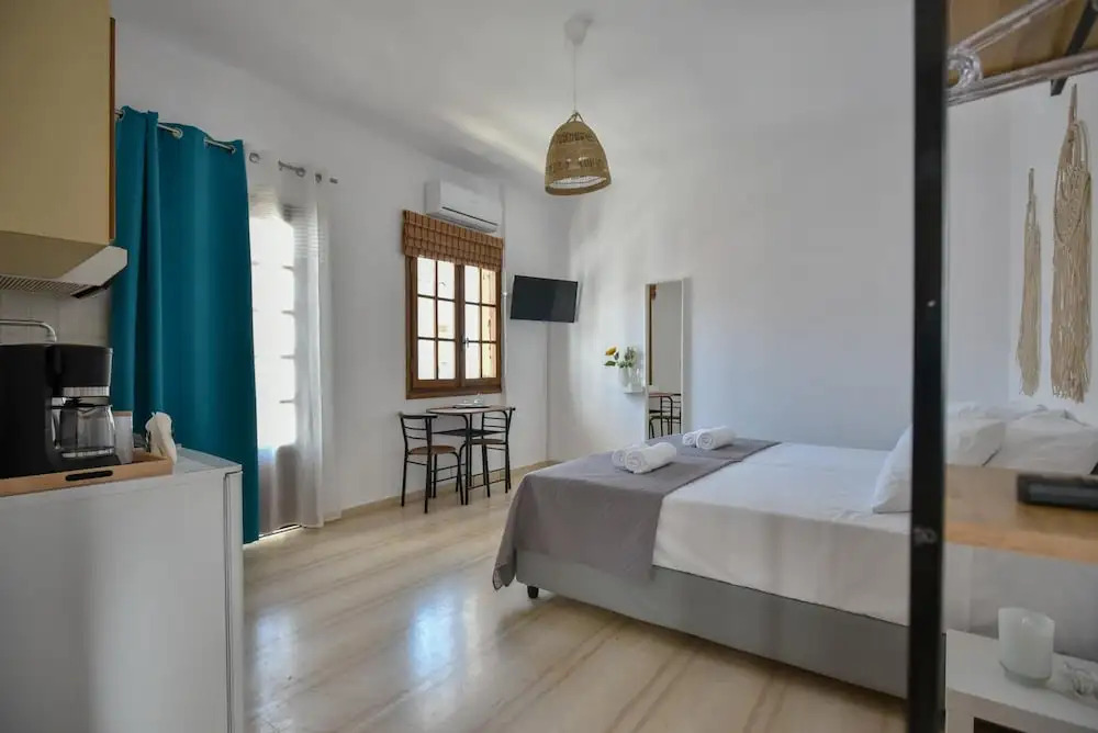 Eva Studios 9 in Agia Pelagia