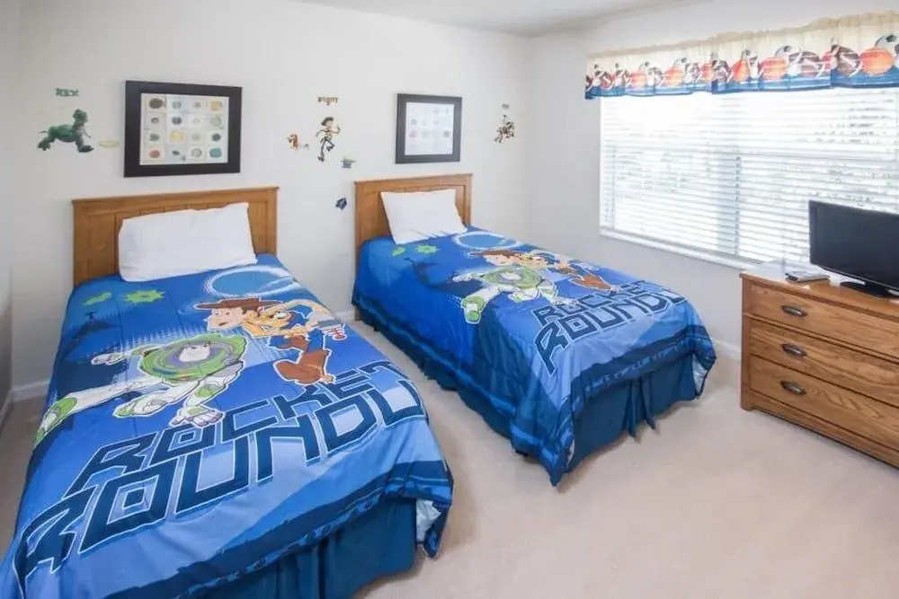 Mark's Windsor Hills Vacation Home