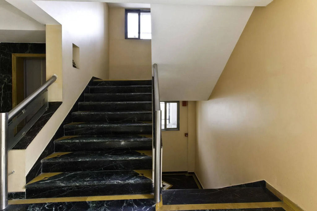 FabHotel Golden Emerald