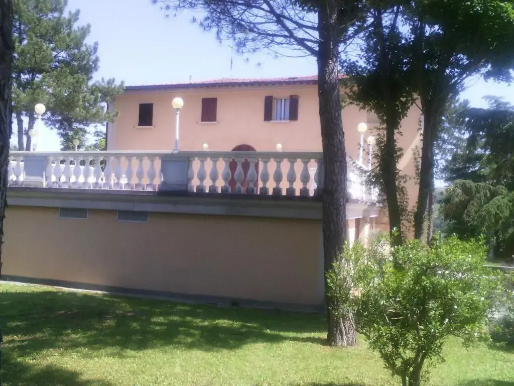 Villa Montrona RR