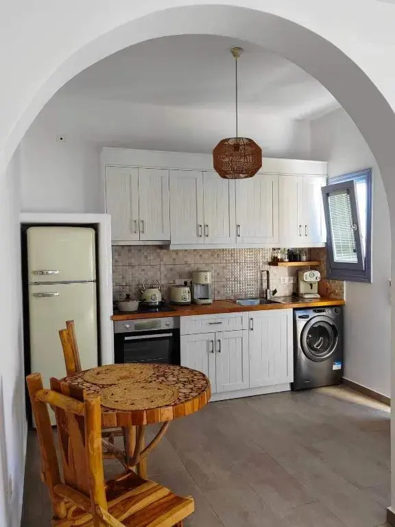 Provenzo Suite Levantis