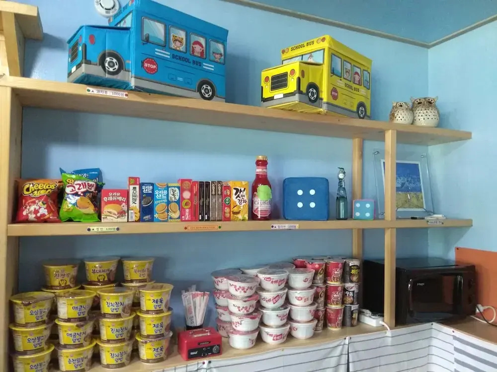 Cube Guesthouse