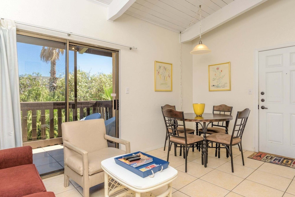 Tiki 202- Relaxing Standard 1br Condo Near Beach 1 Bedroom Condo