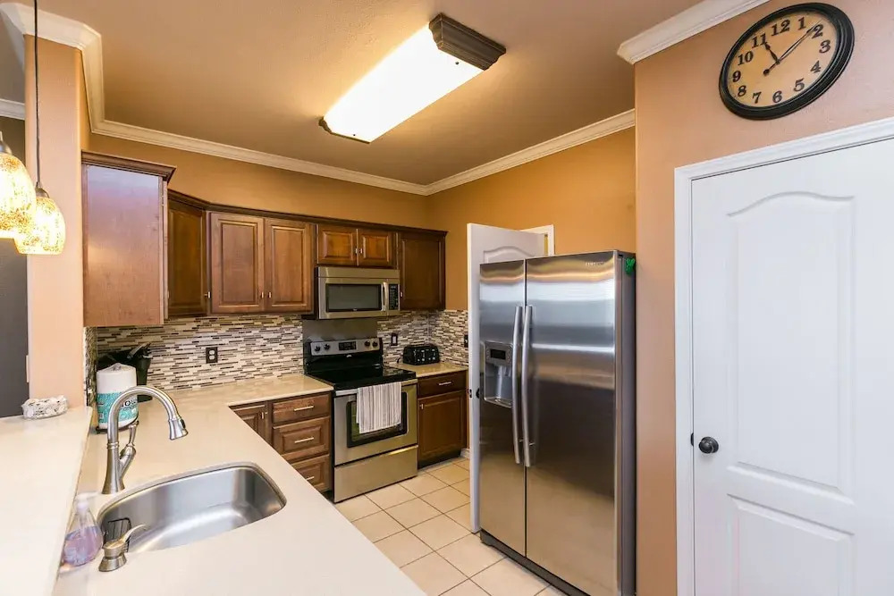 15102 Leeward Dr Townhouse Unit 502 - 3 Br townhouse by RedAwning