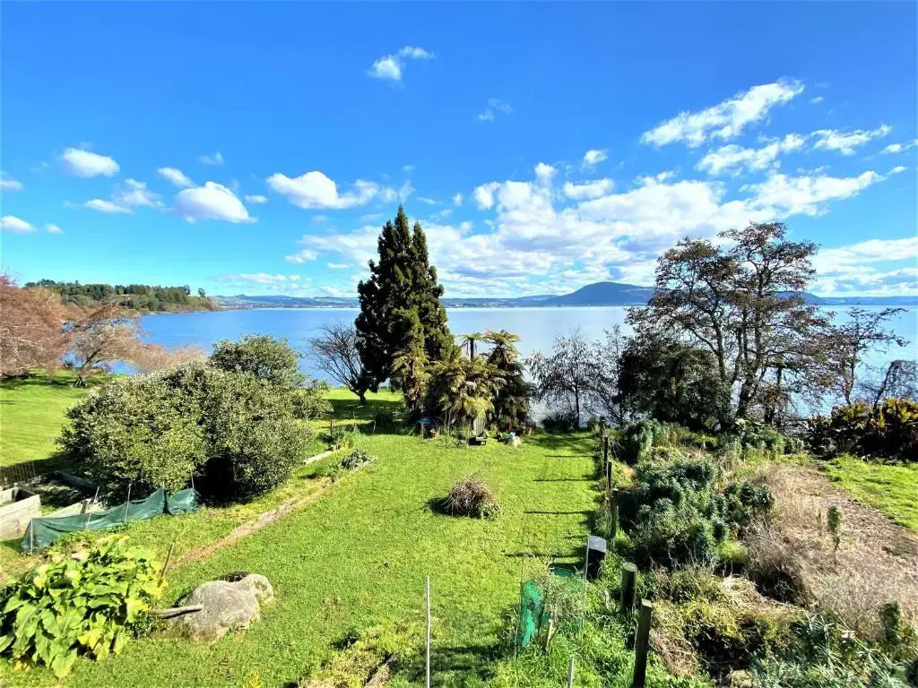 Addictive View - Lakeside Studio