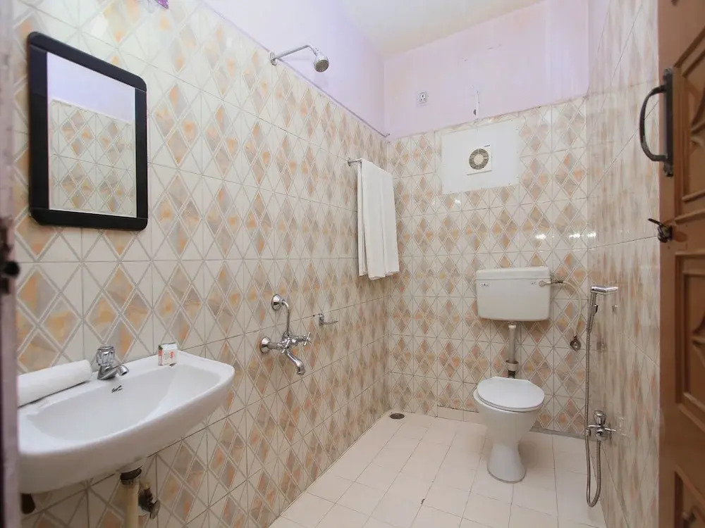 OYO 13597 Travel Stay Residency