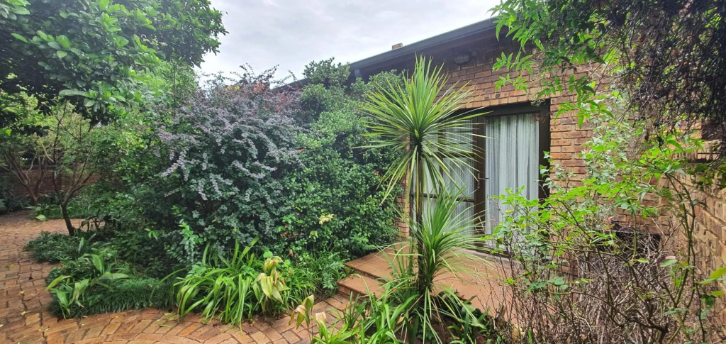 Aero Lodge Guest House
