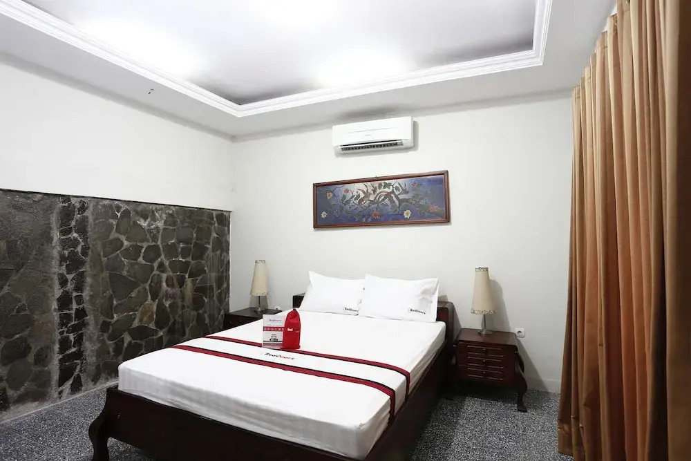 Reddoorz near Lempuyangan Station 2