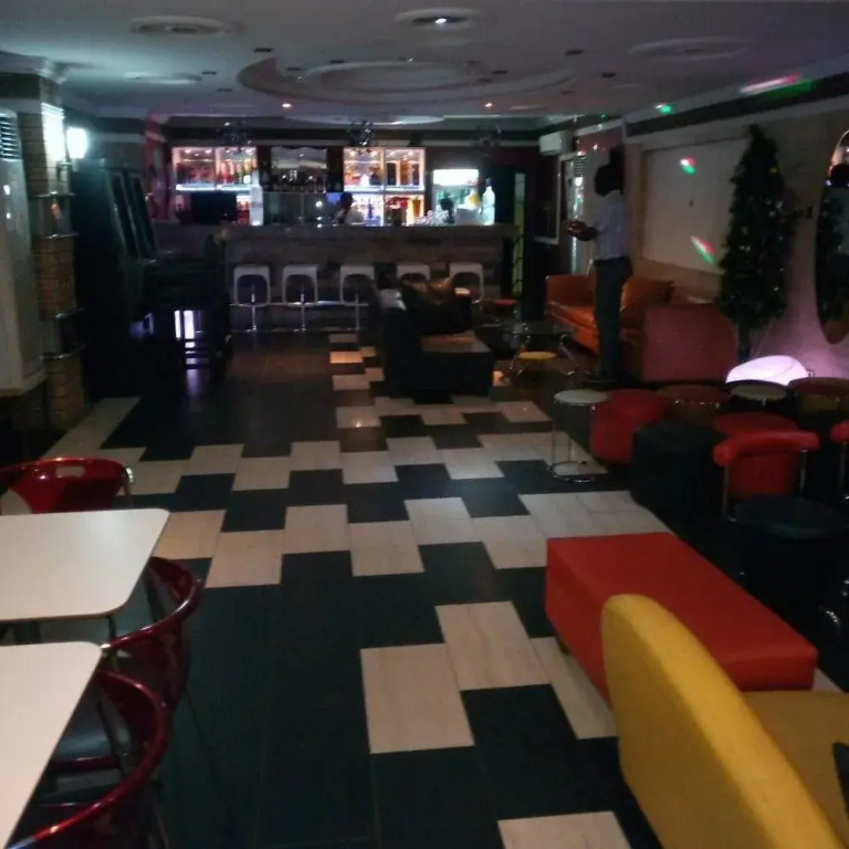 Swanky Suites in Grandview