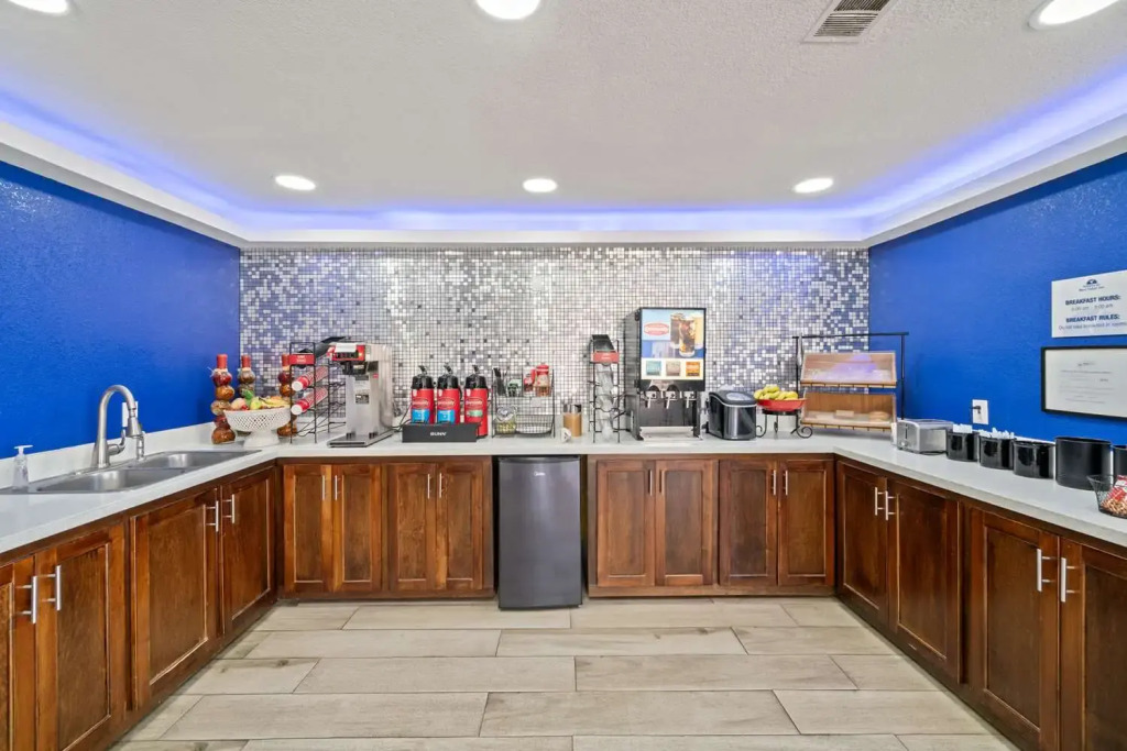 Americas Best Value Inn & Suites Brenham