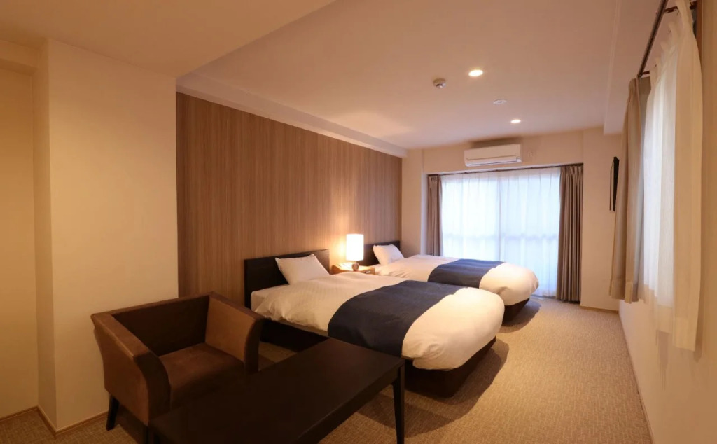 Teramachimatsubara Hotel Grande Reverie
